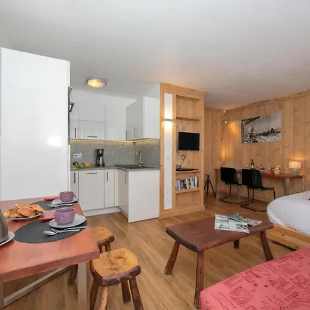 De Lognan- Les Drus 12 - Happy Chamonix Mont Blanc