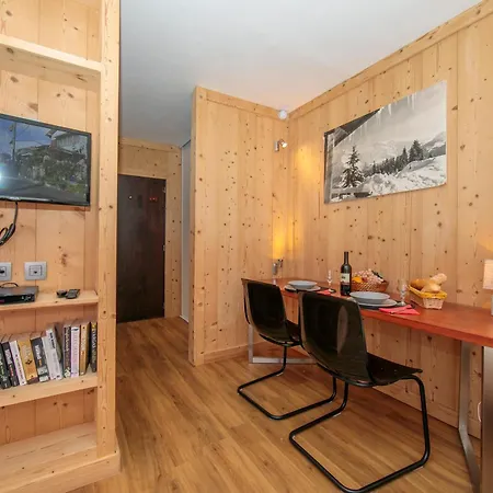 De Lognan- Les Drus 12 - Happy