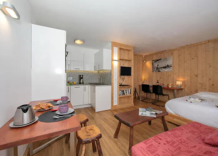 De Lognan- Les Drus 12 - Happy Chamonix